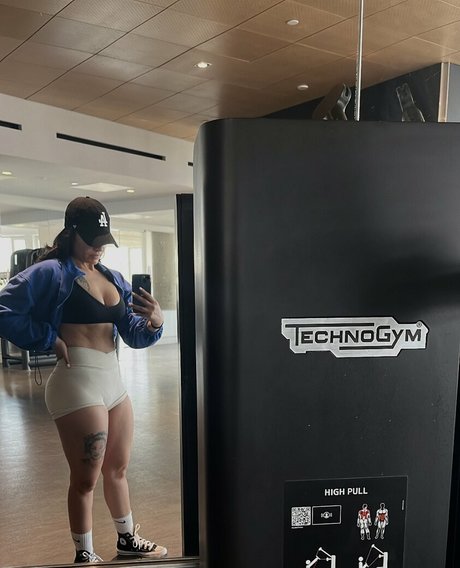 gymgirllex star du porno exclusive image