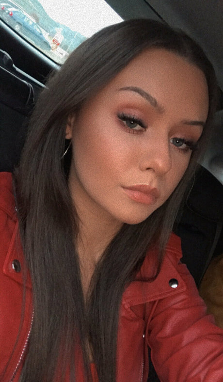 bellalittlefree22 modèle joli galeries