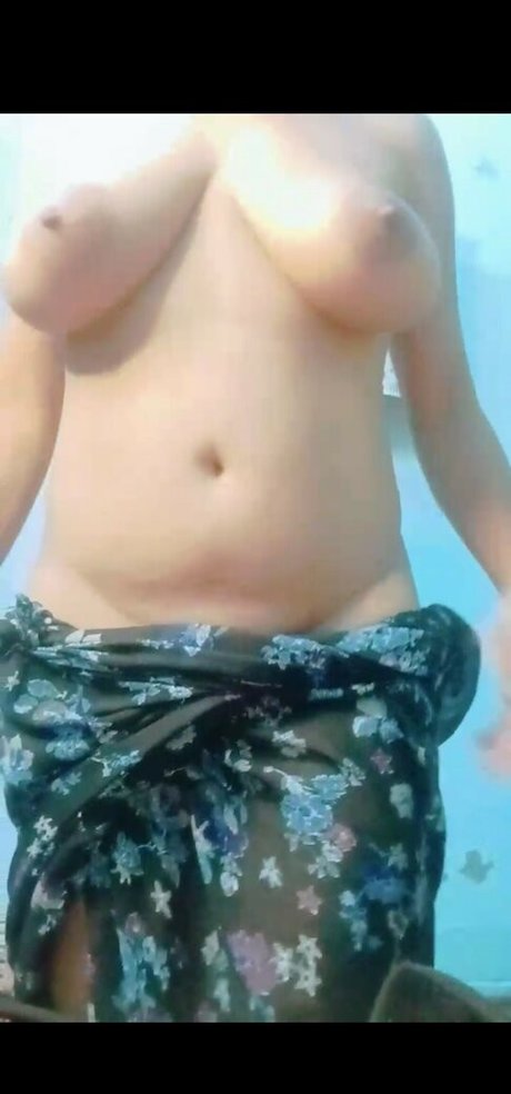 Payel Vlog modèle nu image