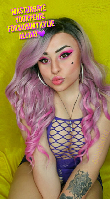 urpawgkylie étoile hd photo