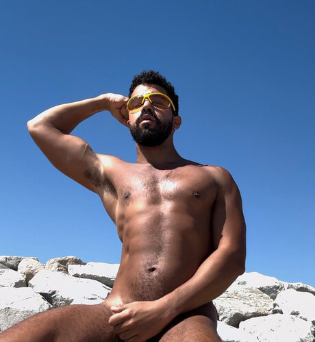 SunnyMike modèle de haute qualité img