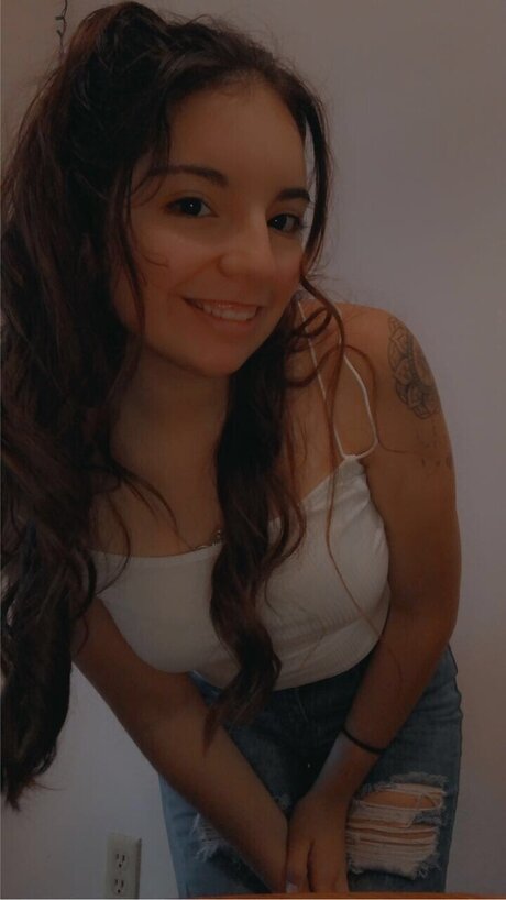 Emily Cooper actrice exclusive archive