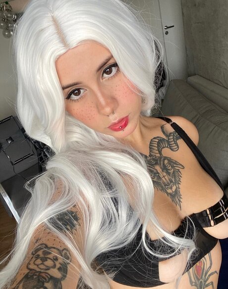 fans de gothique asiatique uniquement nu exclusif archive