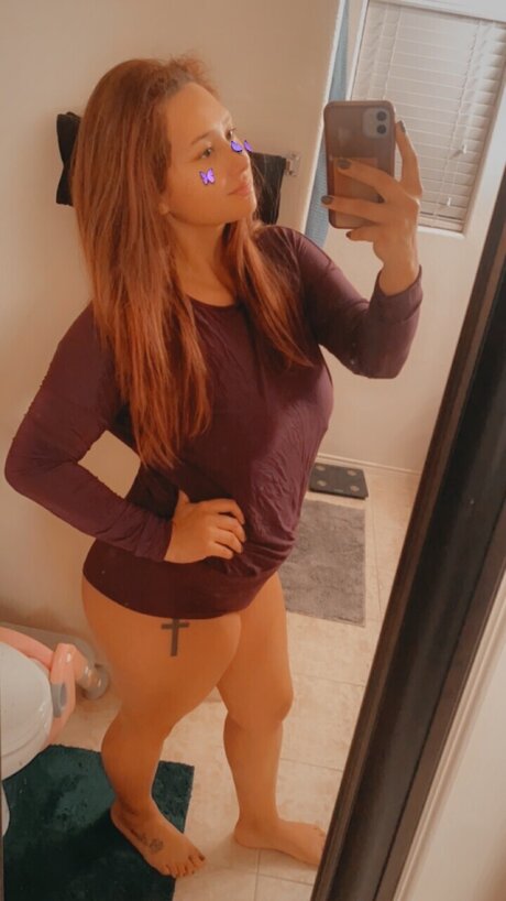 Mandy Rose_ actrice érotique archive