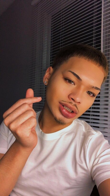 SanXGuapo star du porno gratuite galeries