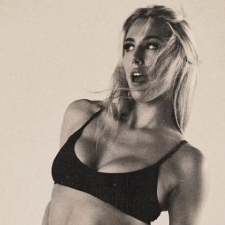 GabsAvianni actrice artistique photo