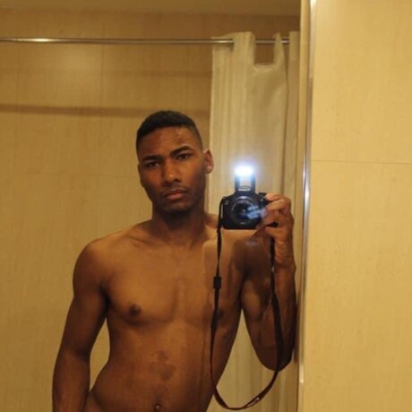 Sinnamon Bunn actrice pornographique photos