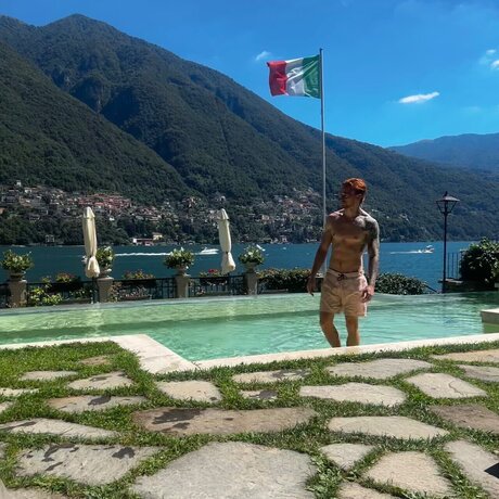 OnlyGains actrice chaude galerie