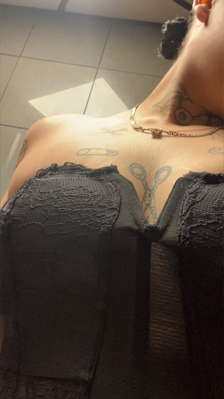 Halo_ jolie star du porno galerie