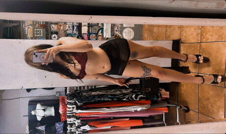 Gianna Rose_ star du porno en haute qualité image