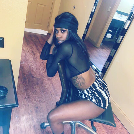 P nklateee 01 actrice de sexe galerie