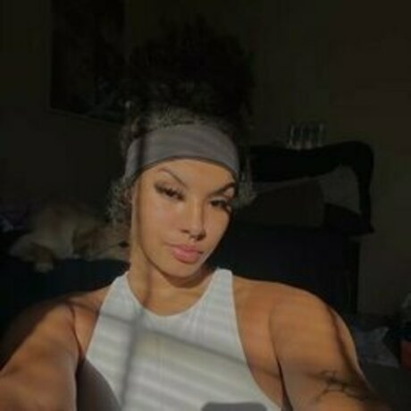 serena_ modèle nu photos