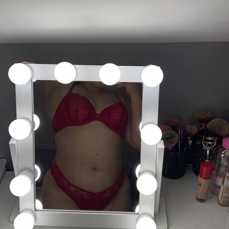 Summer and Noah modèle pornographique image