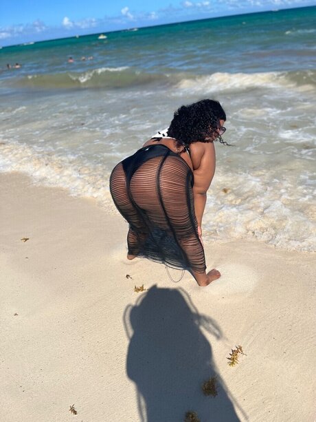 Kiyoncee modèle de sexe galeries