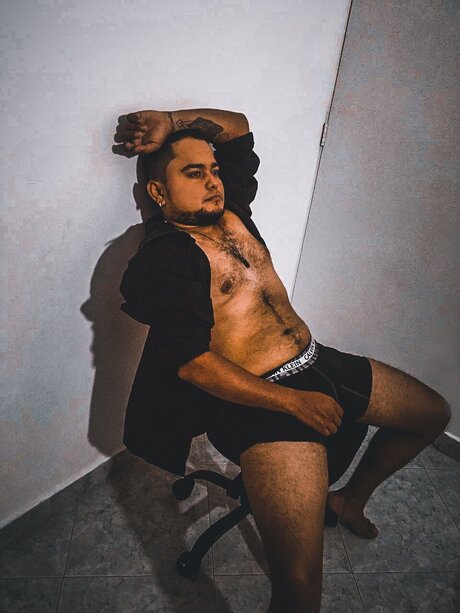 Raune Divad nus de stars du porno des photos