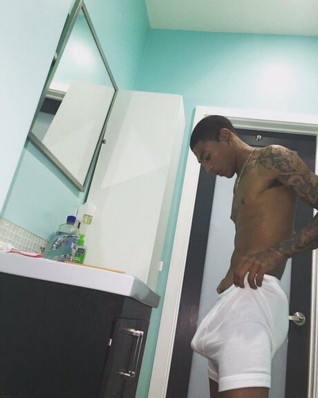 lingerie pour ados onlyfans nu parfait archive