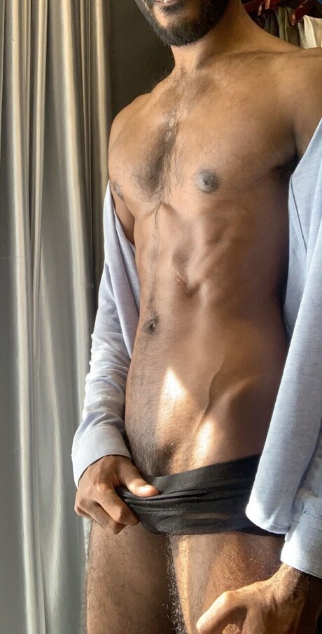 James LM étoile adulte image