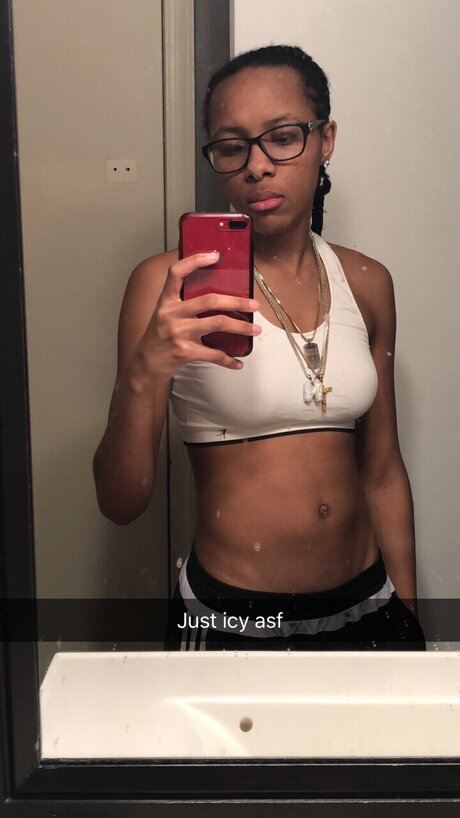 u8694825 star du porno en haute qualité images