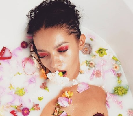 Yulia jolie star du porno images