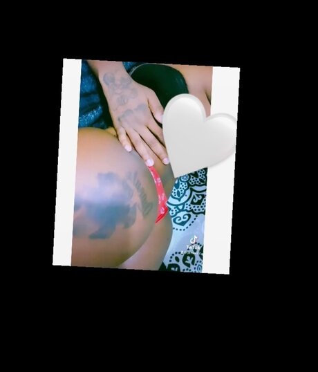 Juicybaby haut de star du porno img