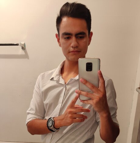 Leonardo Hernandez modèle xxx archive