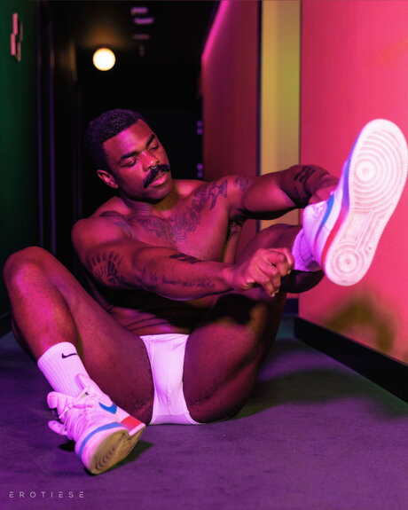 Drew YWS star du porno sympa galerie