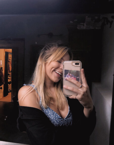 Jacki star du porno en haute qualité photos