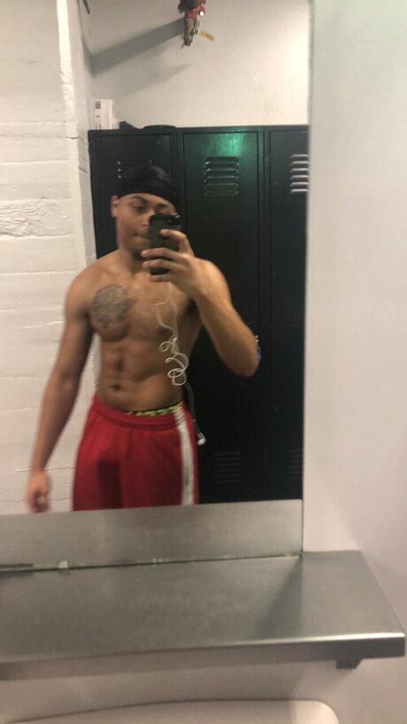 Mizzy actrice nue img