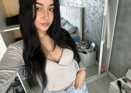 littlealicexxx top star img