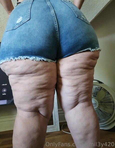 smil3y420 beau modèle images