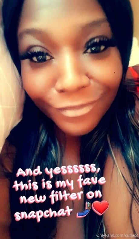 cutiecc étoile nue des photos