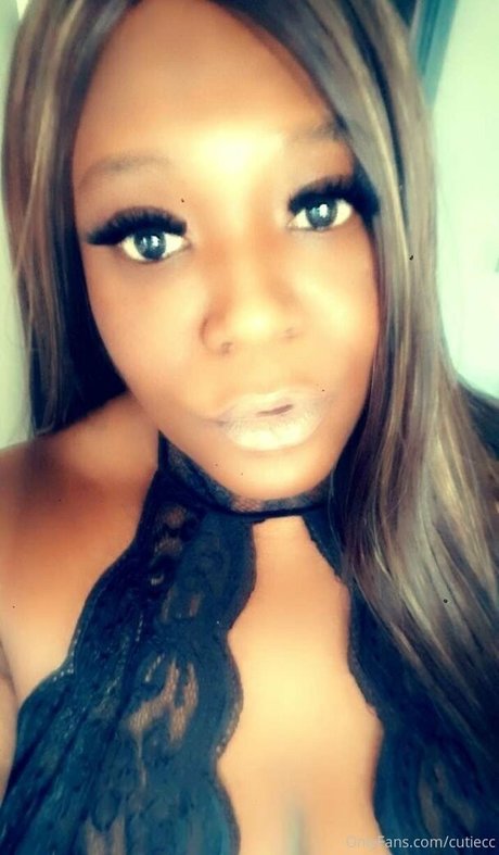 cutiecc star du porno en haute qualité img