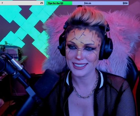 scxrlet64 modèle sexy img