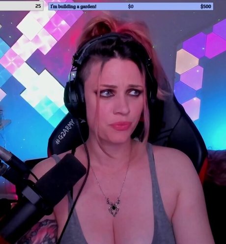 scxrlet64 star du porno chaud image