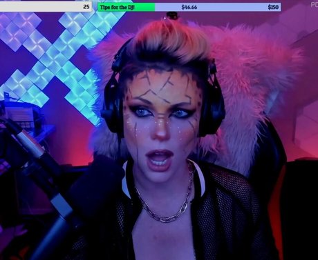 scxrlet64 art star du porno photo