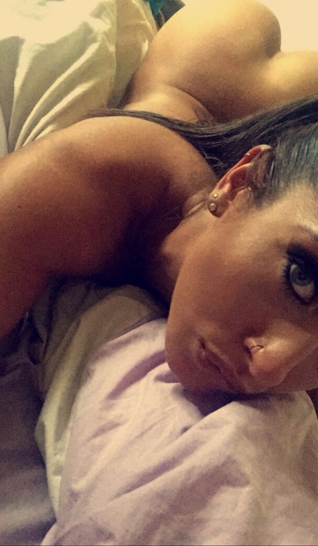 pom-pom girl nue onlyfans érotique parfait photos