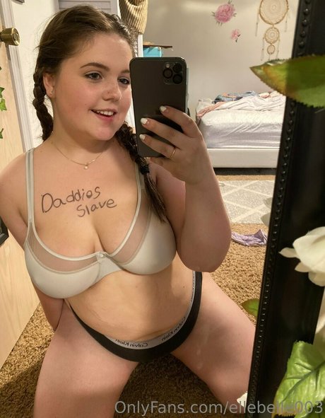 ellebelle003 star du porno chaude galeries