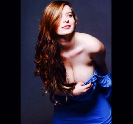 Amanda Love_ étoile de l'art galeries