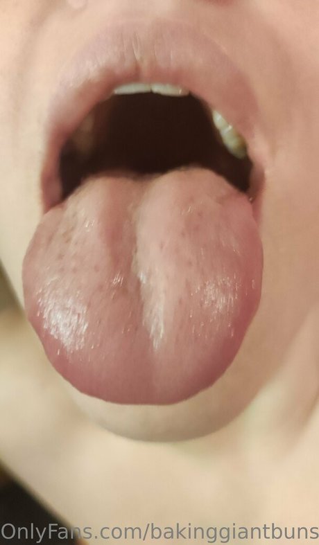 bakinggiantbuns étoile nue galeries