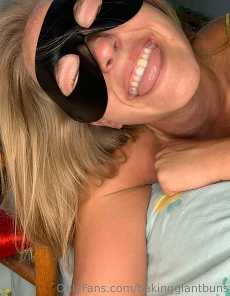 gros seins branlette espagnole onlyfans sexe archive