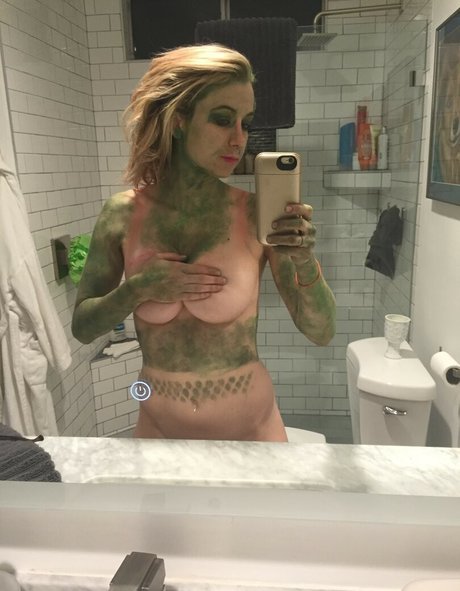 Iliza Shlesinger star pornographique img