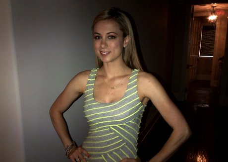 Iliza Shlesinger actrice de nus photos