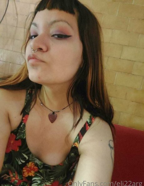 fille courbée dà côté onlyfans jolie xxx galerie