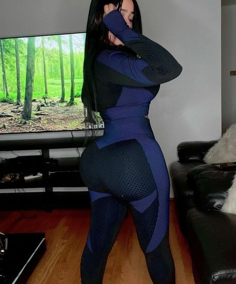 fans de grandes filles uniquement libre nu img