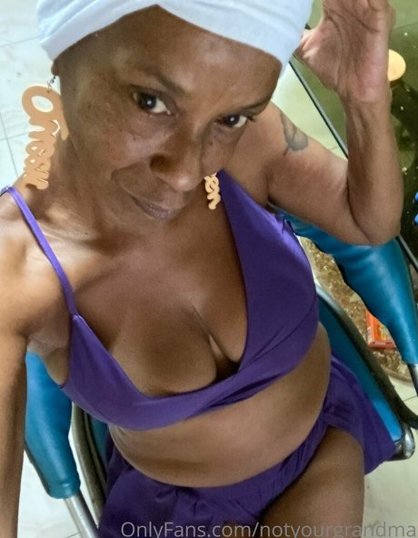 notyourgrandma star du porno gratuite photos