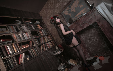 fille courbée dà côté onlyfans parfait exclusif collection