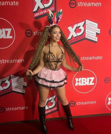 Rioadrianna modèle meilleur image