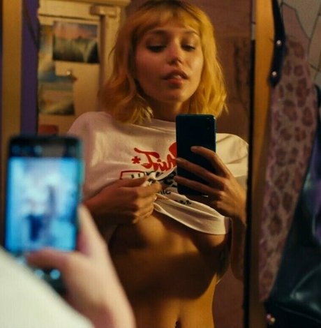 Amanda Campana star du porno adulte archive