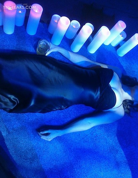 Holly Sedillos art star du porno image