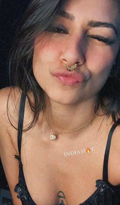 seins huilés onlyfans beau pornographique des photos